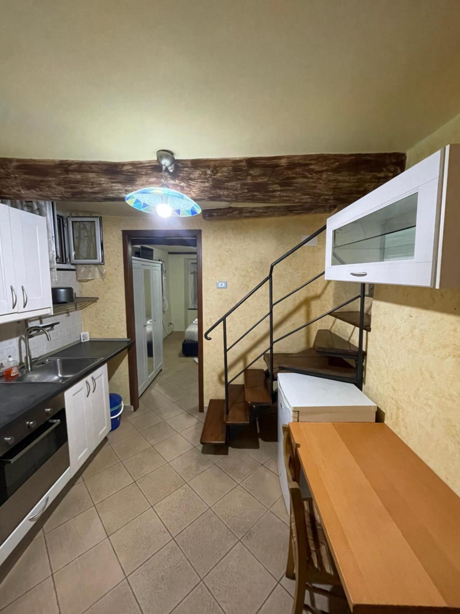 Bilocale Arredato Sestri Ponente Appartement Genua Buitenkant foto