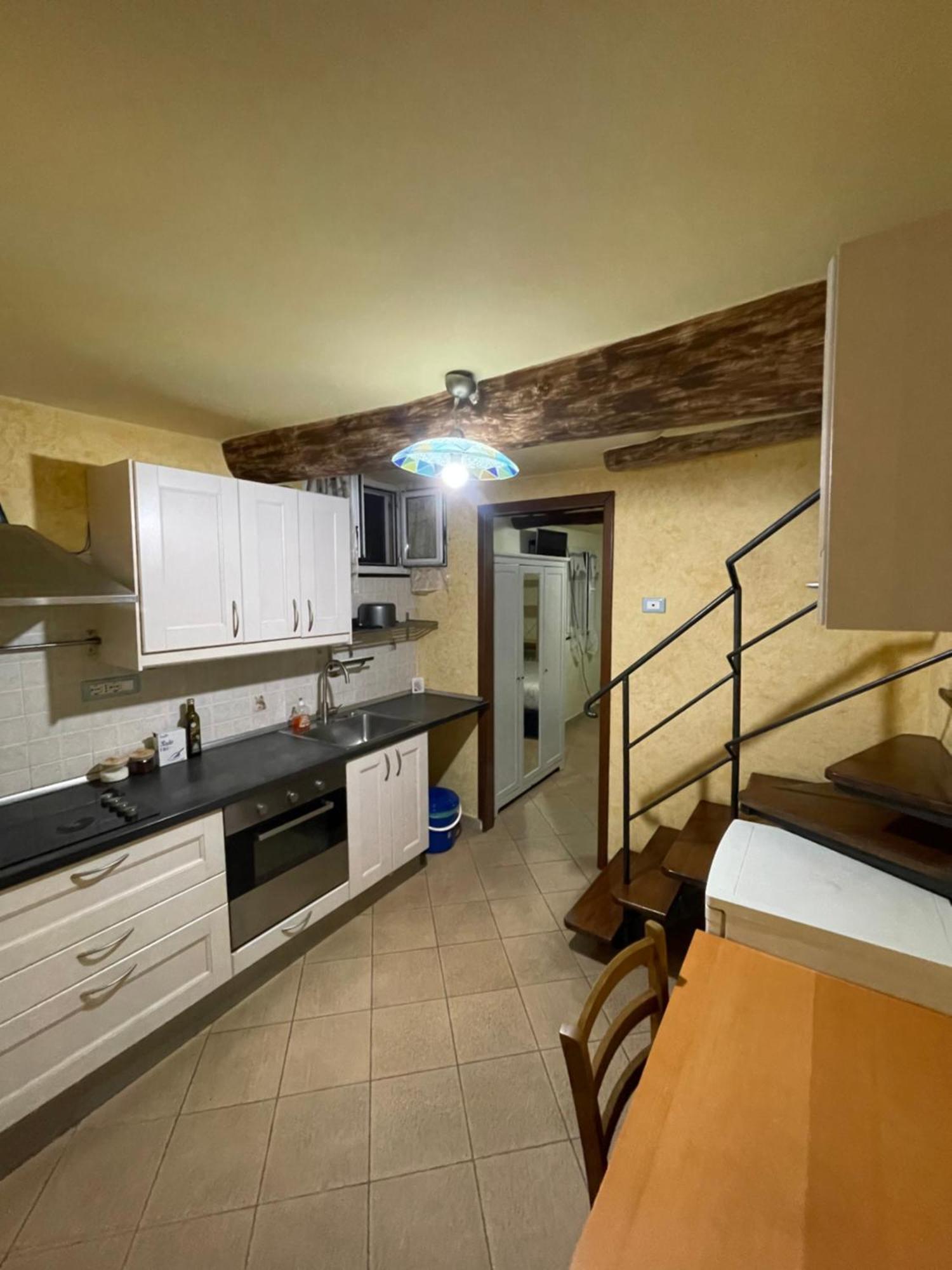Bilocale Arredato Sestri Ponente Appartement Genua Buitenkant foto
