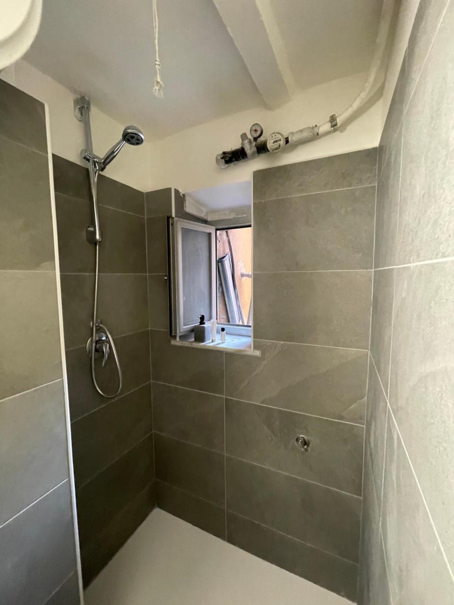 Bilocale Arredato Sestri Ponente Appartement Genua Buitenkant foto