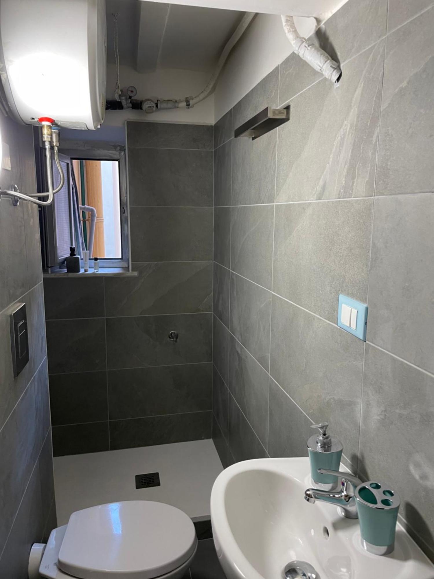 Bilocale Arredato Sestri Ponente Appartement Genua Buitenkant foto